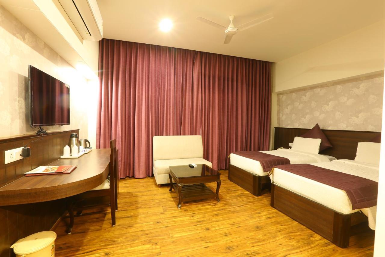 Hotel The Great Ganga Рішикеш Екстер'єр фото