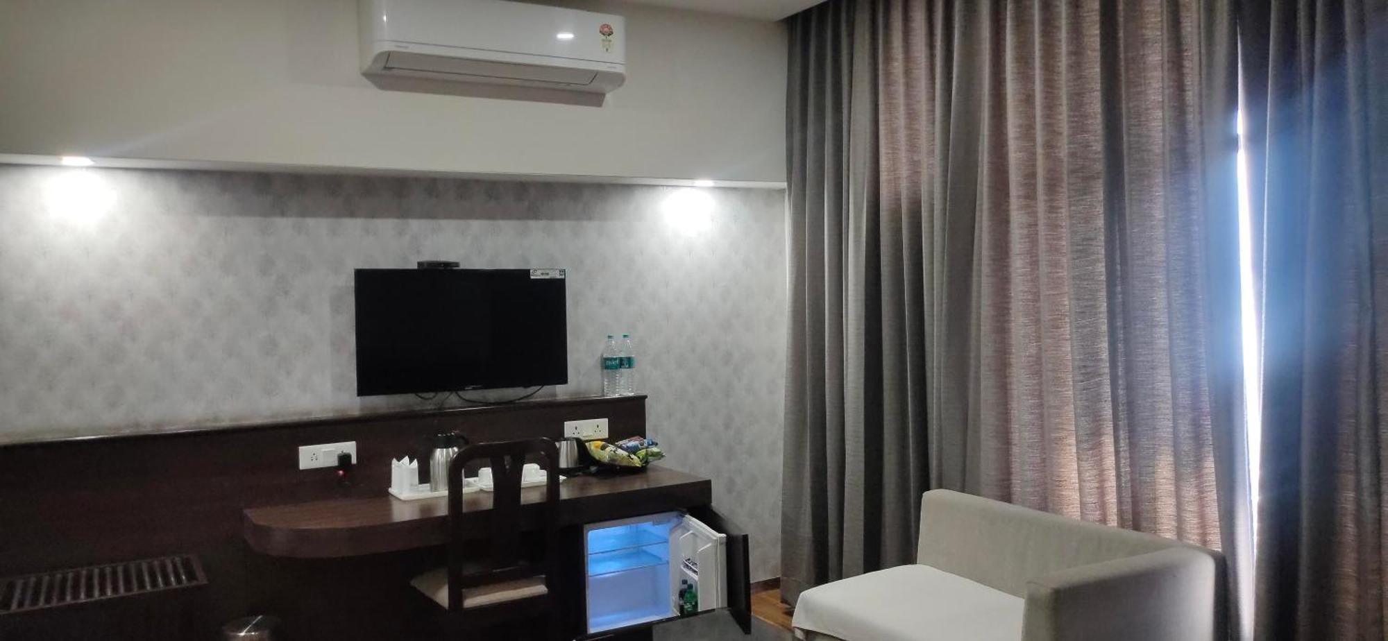 Hotel The Great Ganga Рішикеш Екстер'єр фото