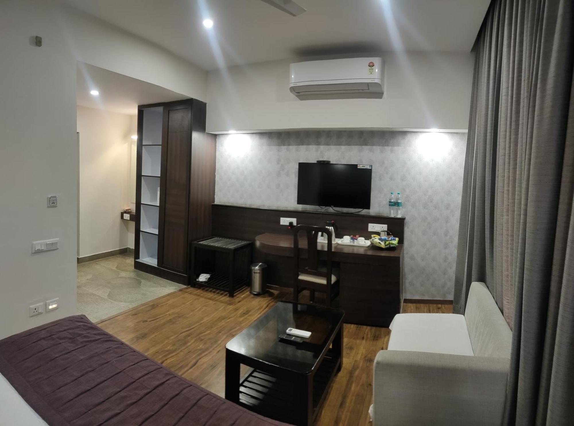 Hotel The Great Ganga Рішикеш Екстер'єр фото