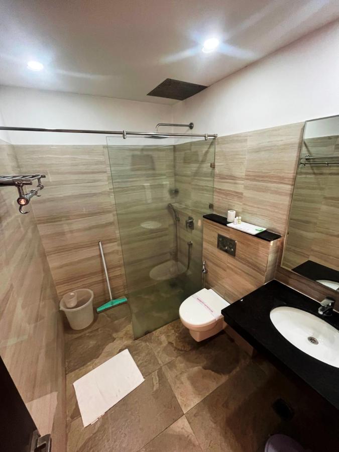 Hotel The Great Ganga Рішикеш Екстер'єр фото