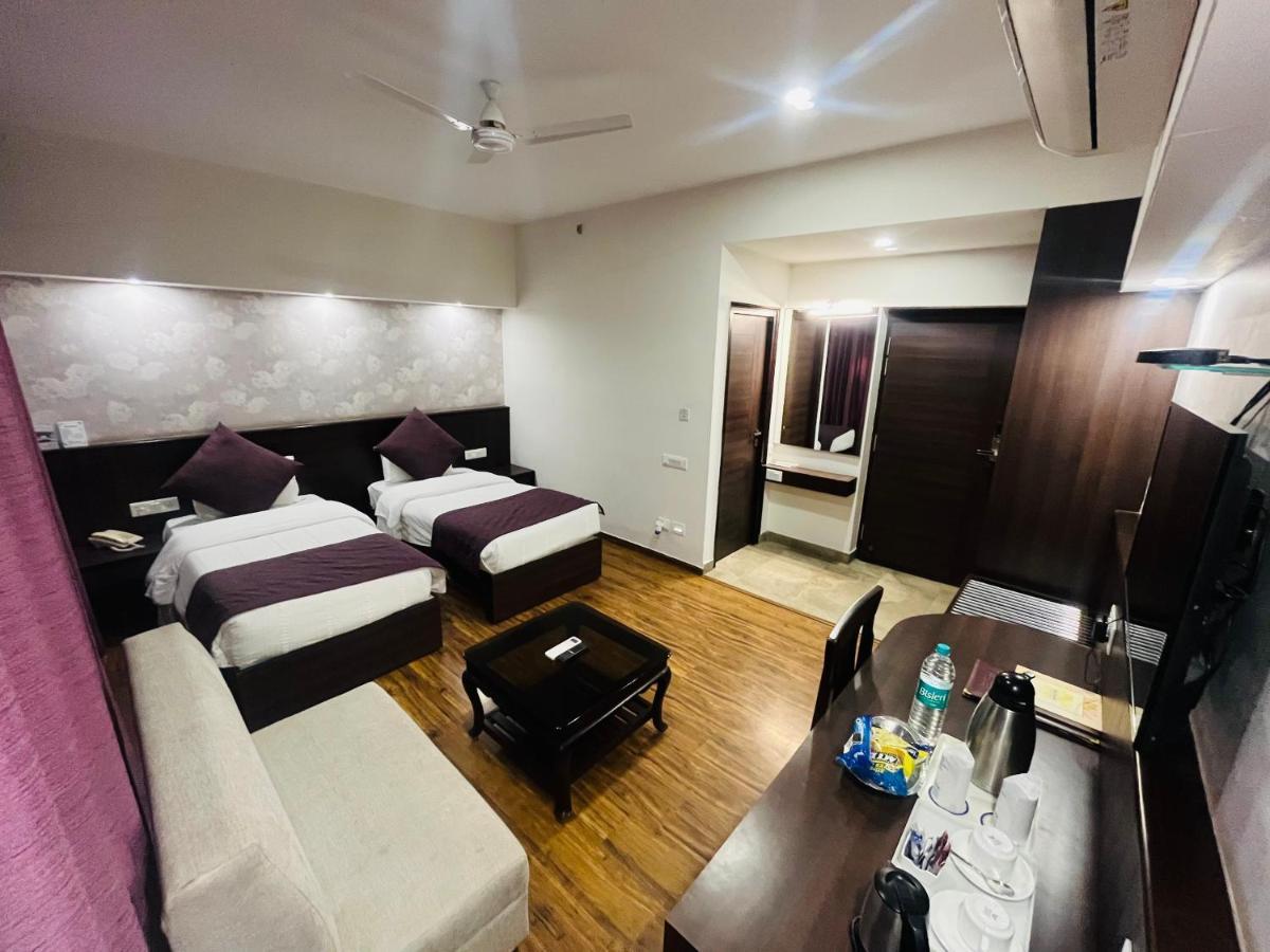 Hotel The Great Ganga Рішикеш Екстер'єр фото