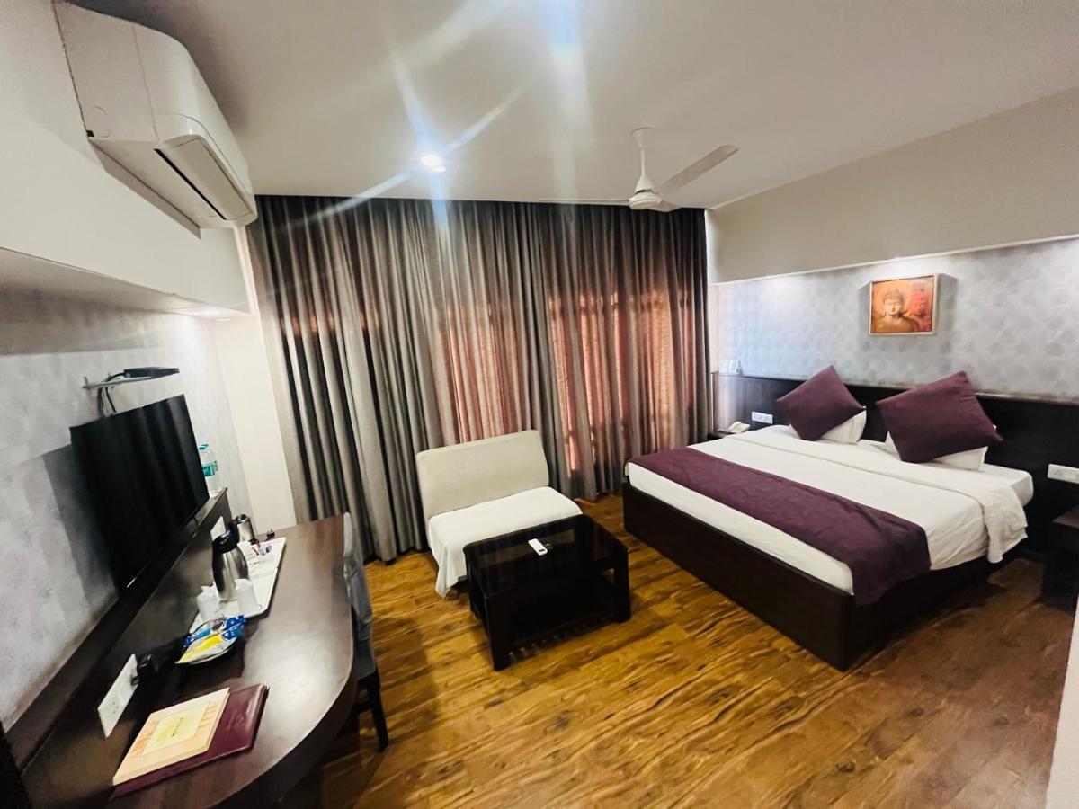 Hotel The Great Ganga Рішикеш Екстер'єр фото