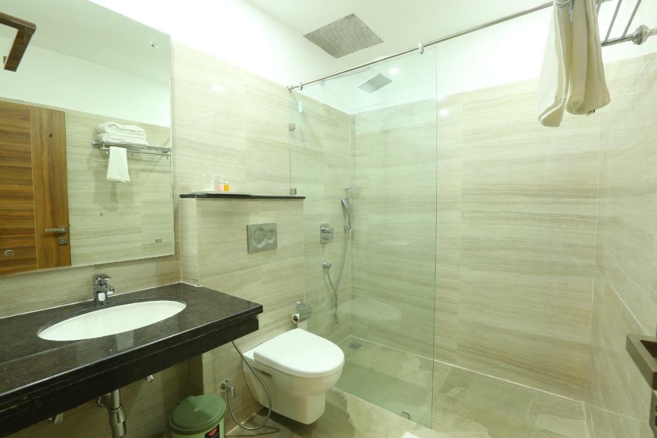 Hotel The Great Ganga Рішикеш Екстер'єр фото